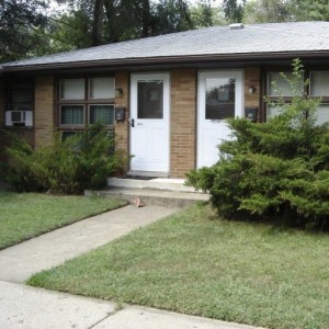 cropped-1913-Prospect-1950s-era-duplex-across-from-historic-park.jpg